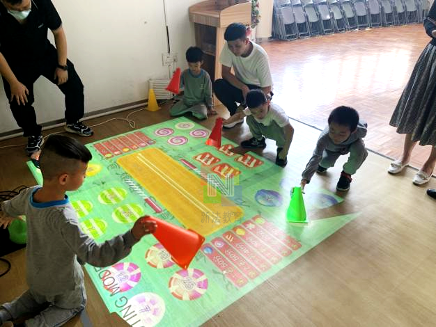 趣味互动的幼小学课堂 ，智能教学新法教育互动智慧教室！