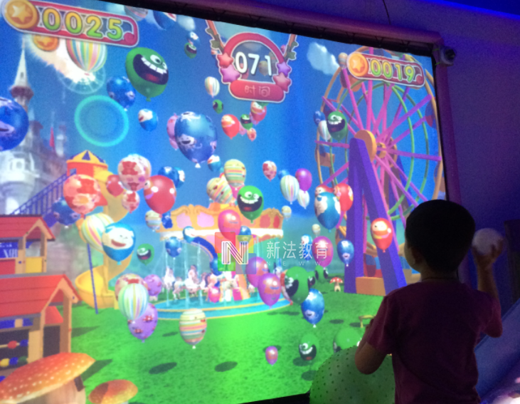 新法教育智慧心理教室互动沙盘拳击砸球宣泄助青少年心理健康！